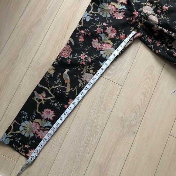 GP&J Baker x H&M Floral Print Ankle Pants in Black Size 6 - Picture 3 of 11